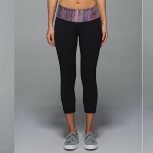 Lululemon Wunder Under Crop II Full On Luon Size 4